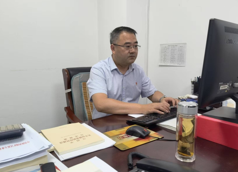10張小義.jpg